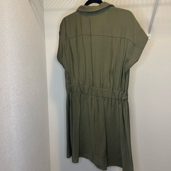 Dark Green Dress - Picture 3 of 9